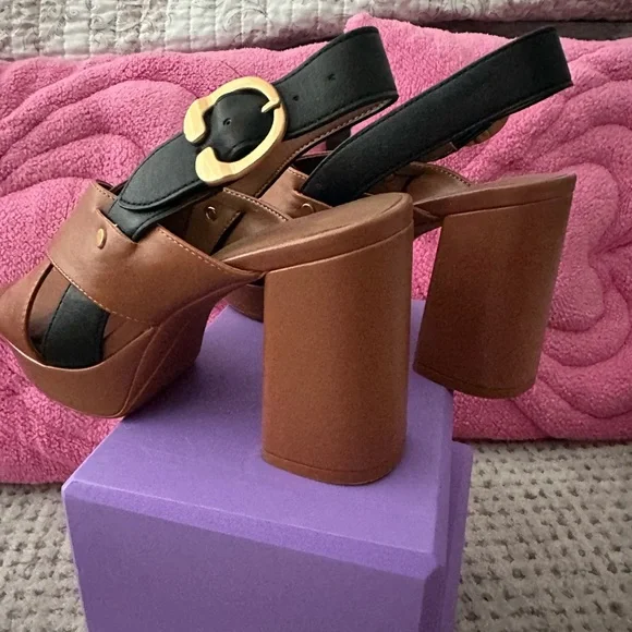 Aerosoles Brown and Black Platform Sandals with Gold Buckle - Picture 3 of 7